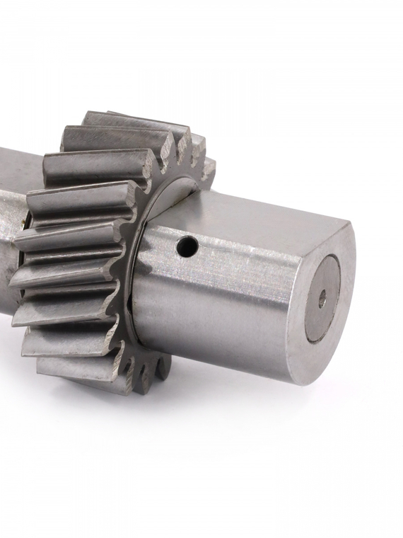 Шестерня промежуточная заднего хода в сборе