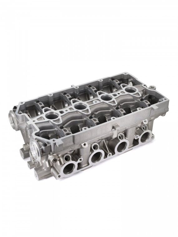 Головка блока цилиндров с клапанами