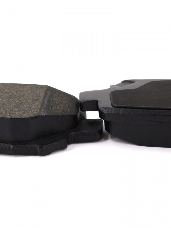 Комплект колодок переднего дискового тормоза