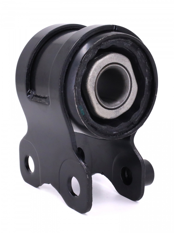 Сайлентблок переднего рычага задний с кронштейном