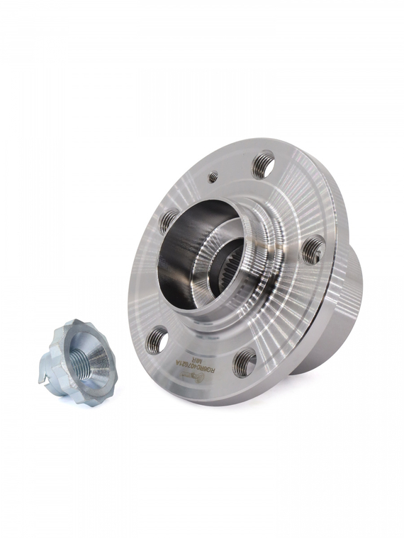 Ступица с подшипником передняя