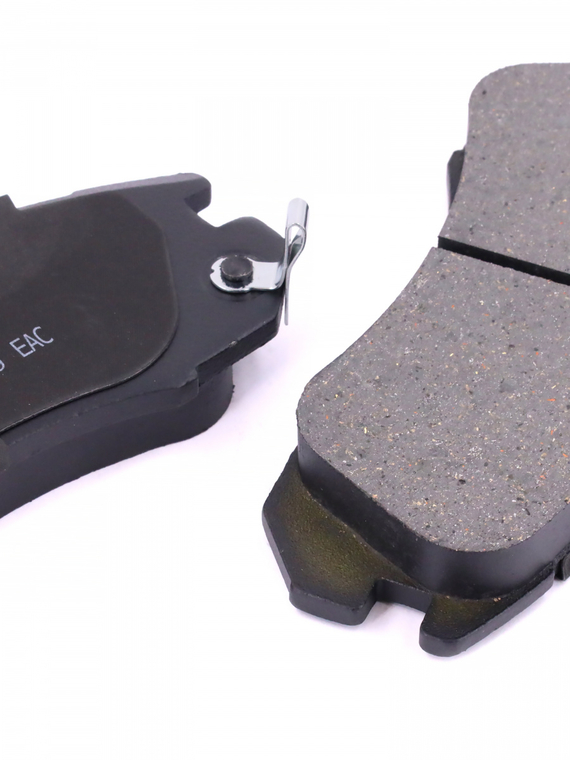 Комплект колодок переднего дискового тормоза (26296AA121)