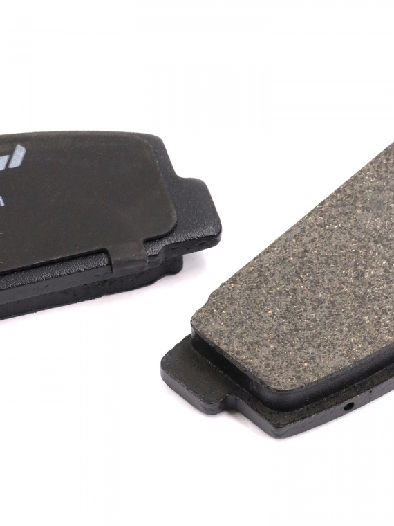 Колодка тормозная задняя (B6Y82643ZA)