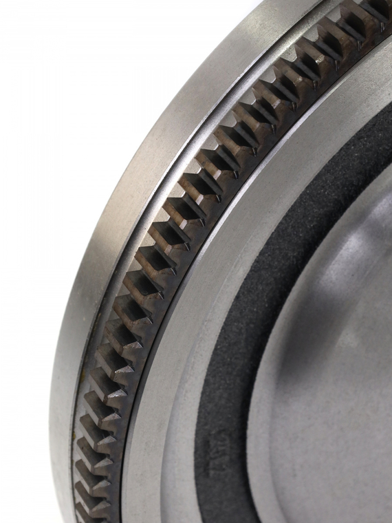 Маховик с зубчатым ободом