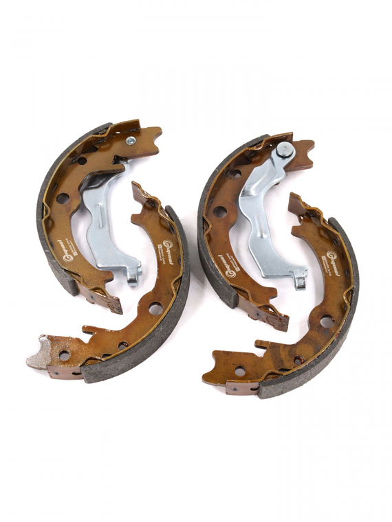 Комплект задних тормозных барабанных колодок 96348197