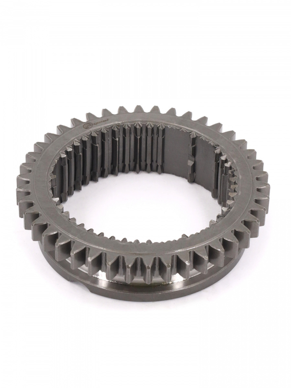 Муфта синхронизатора 1-2 передачи коробки перемены передач