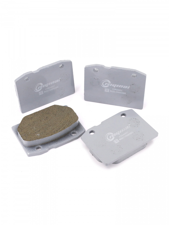 Комплект передних тормозных колодок Ceramic 2101-3501090