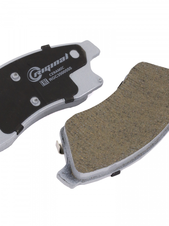 Комплект передних тормозных колодок Ceramic 13412272